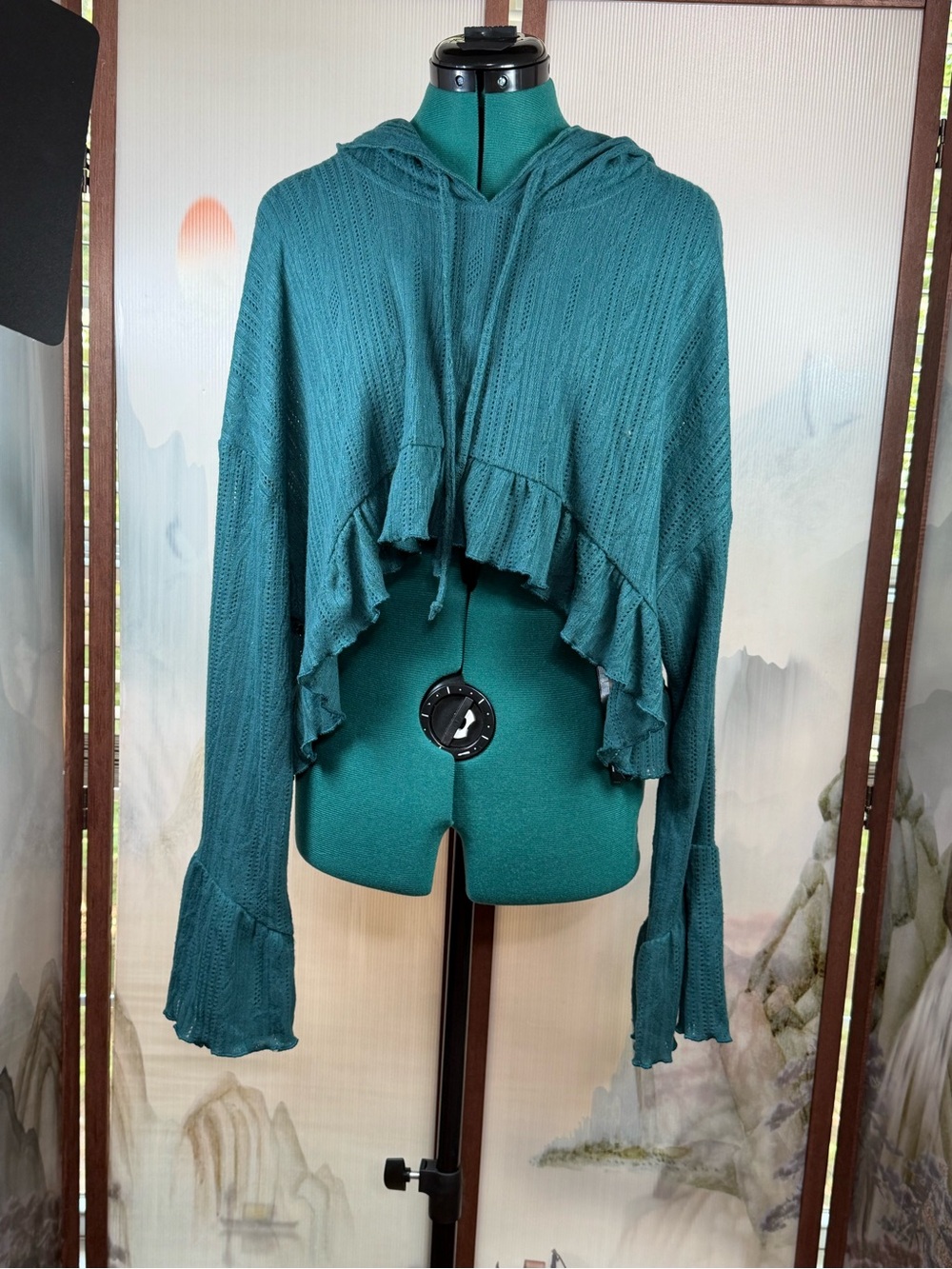 Urban Outfitters NWT L Teal Open Knit Cropped Hoodie Ruffle Bell Sleeve Boho - Picture 2 of 9